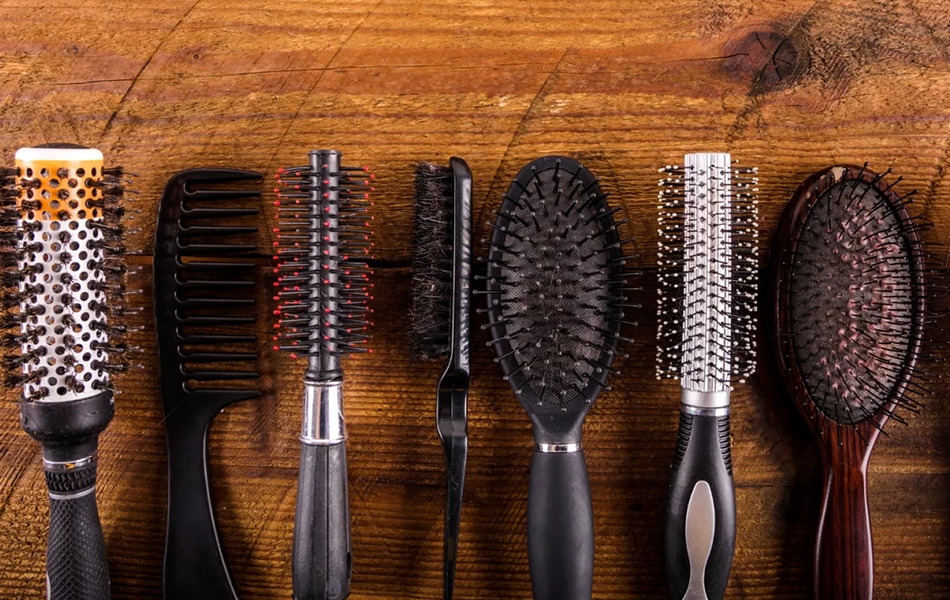 http://mugguskincare.com/cdn/shop/articles/Different-Types-of-Hair-Brushes-According-to-Your-Hair-Type.png?v=1668141655
